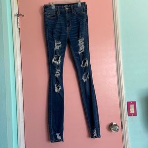 Ultra high rise super skinny Hollister classic stretch dark wash ripped jeans